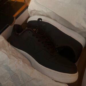 Women’s Air Force 1 ‘07 Black and White Sneakers Brand New